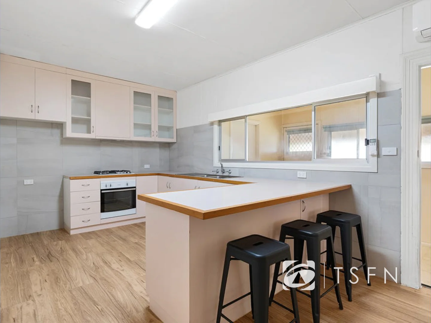 8 Valentine St, Bendigo VIC 3550 photo 3