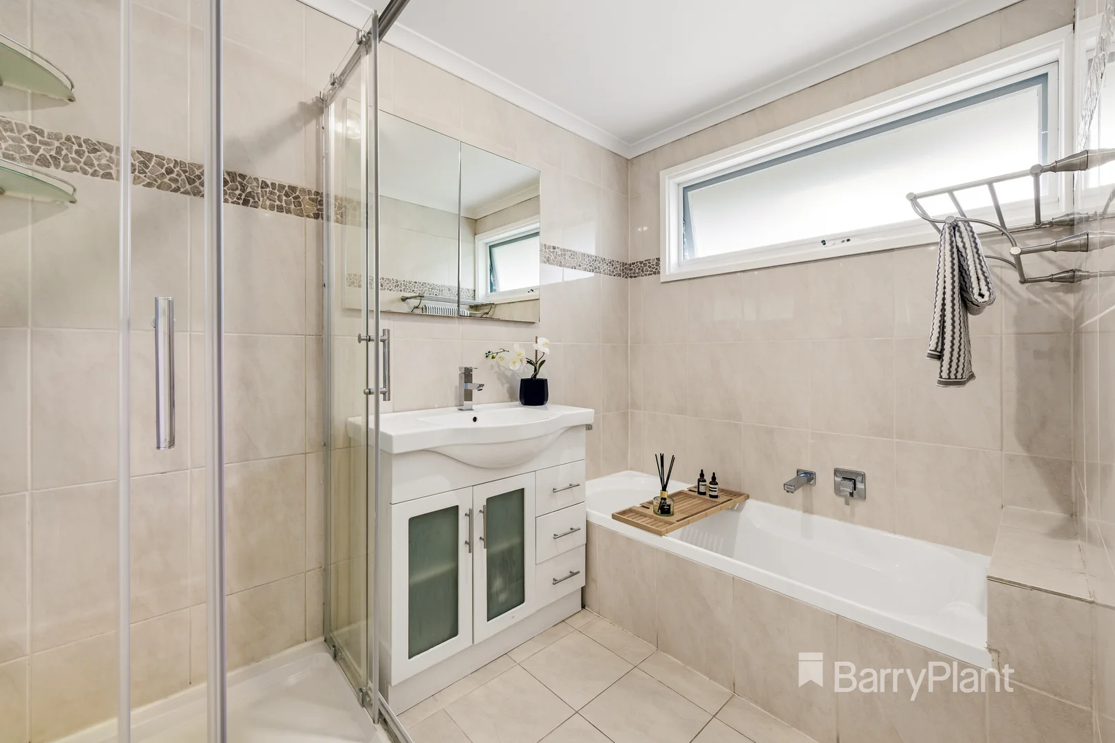 Additional image 8 of 100 Allambanan Drive, Bayswater North VIC 3153