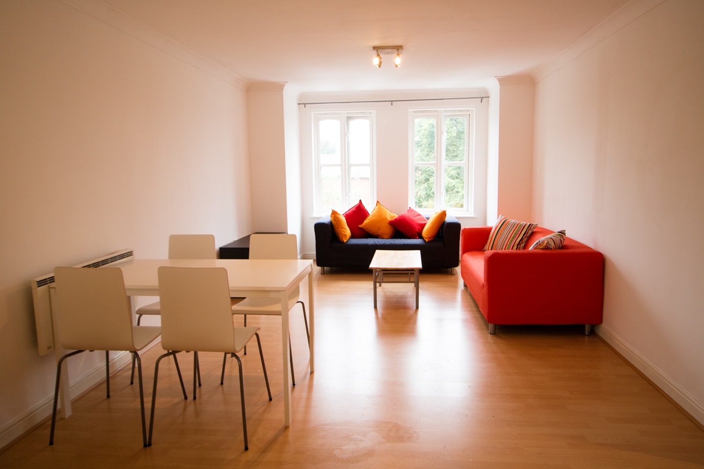 2 Bed Flat, Hadfield Close, M14, N1 7GU photo 2