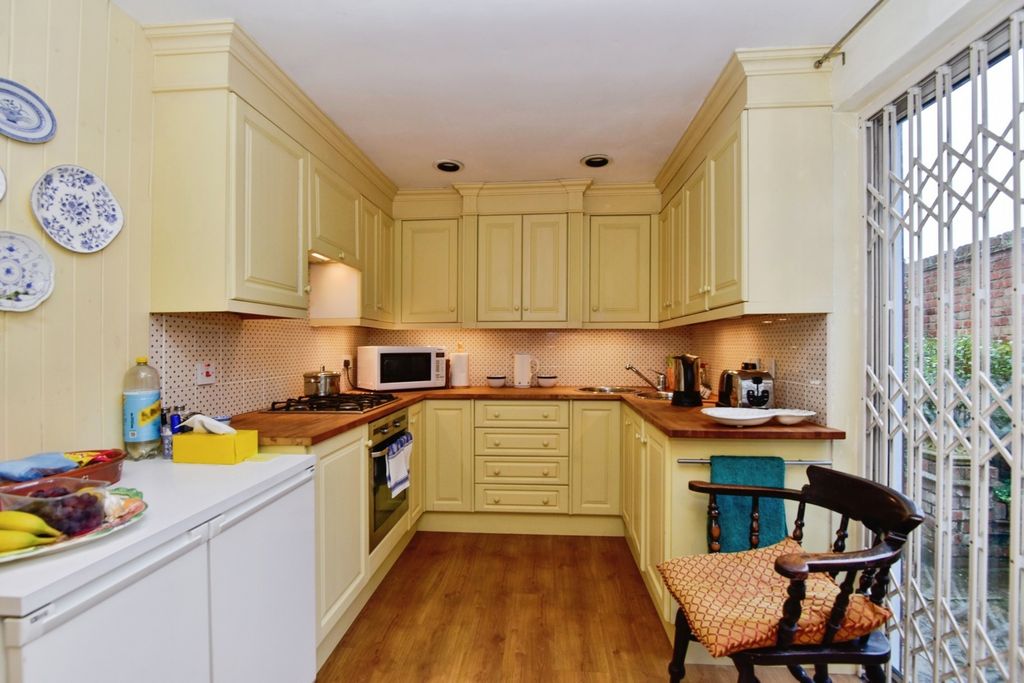 Additional image 17 of 2 bed flat for saleCrewe Road, Alsager, Stoke-On-Trent, Cheshire ST7