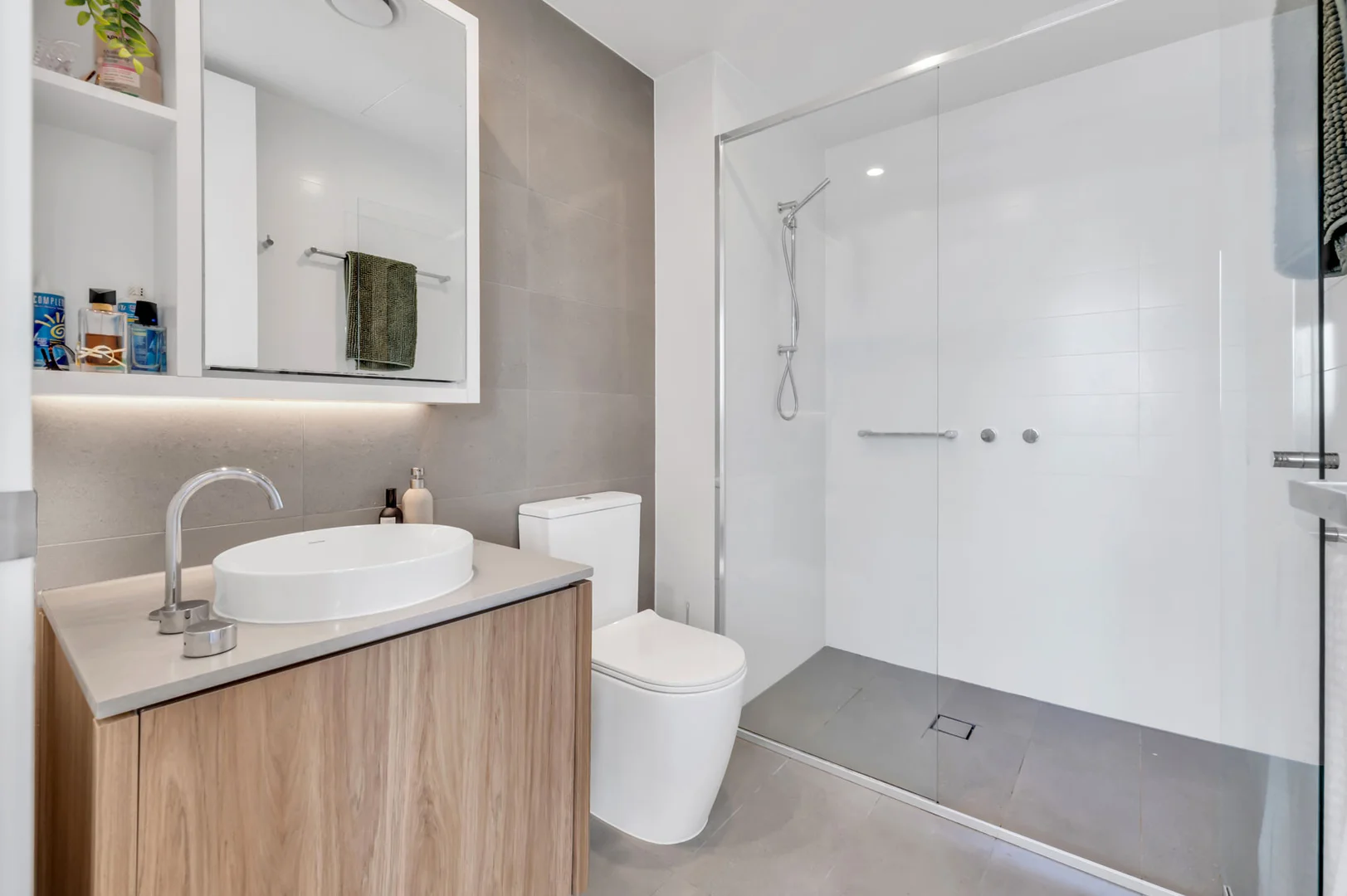 Additional image 15 of 304/43 Peerless Avenue, Mermaid Beach QLD 4218