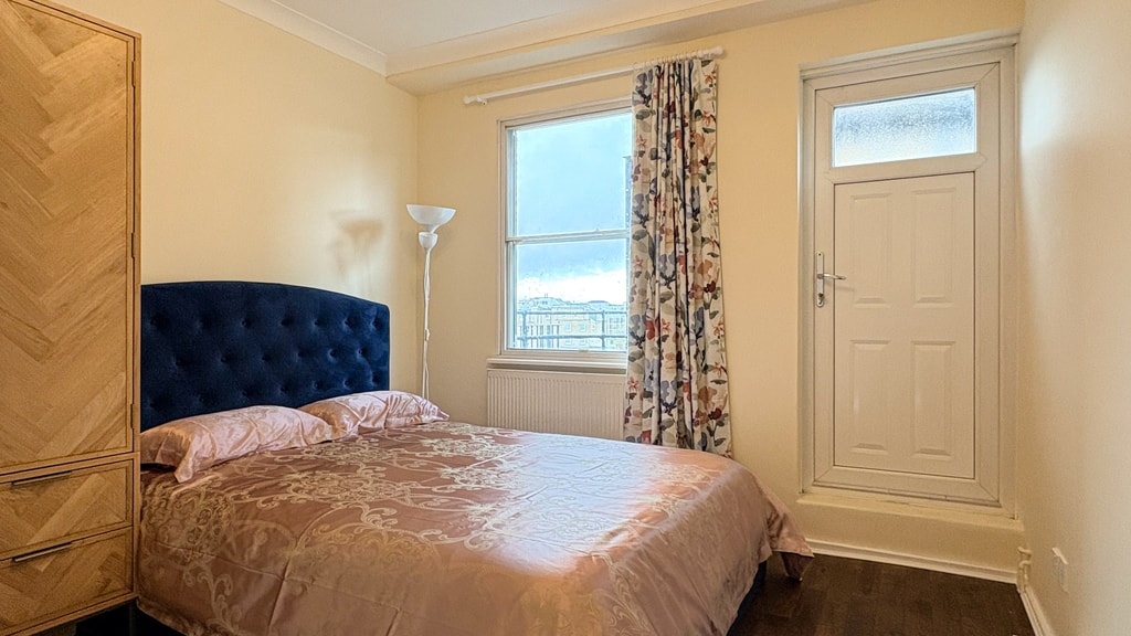 3 Bed Flat, Cromwell Road, SW7, N1 7GU photo 4