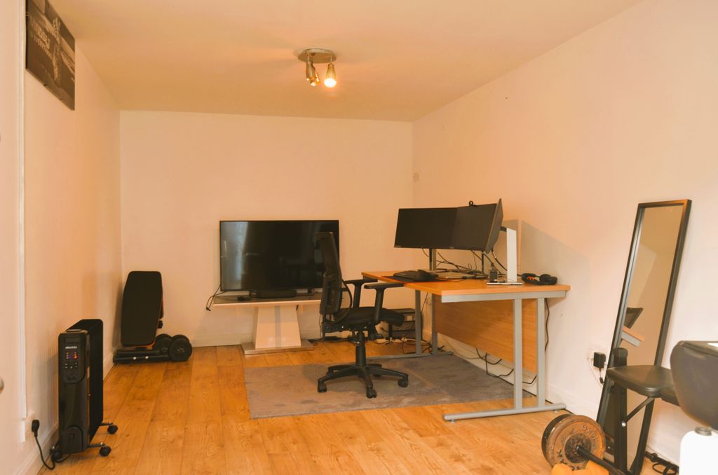 Additional image 10 of 2 bed terraced house for salePemberton Road, Slough SL2
