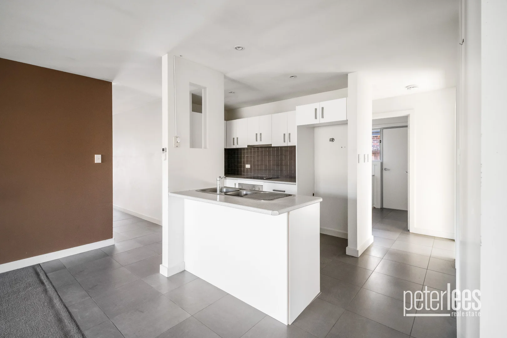 Additional image 5 of 2/8 Maiden Place, Newnham TAS 7248