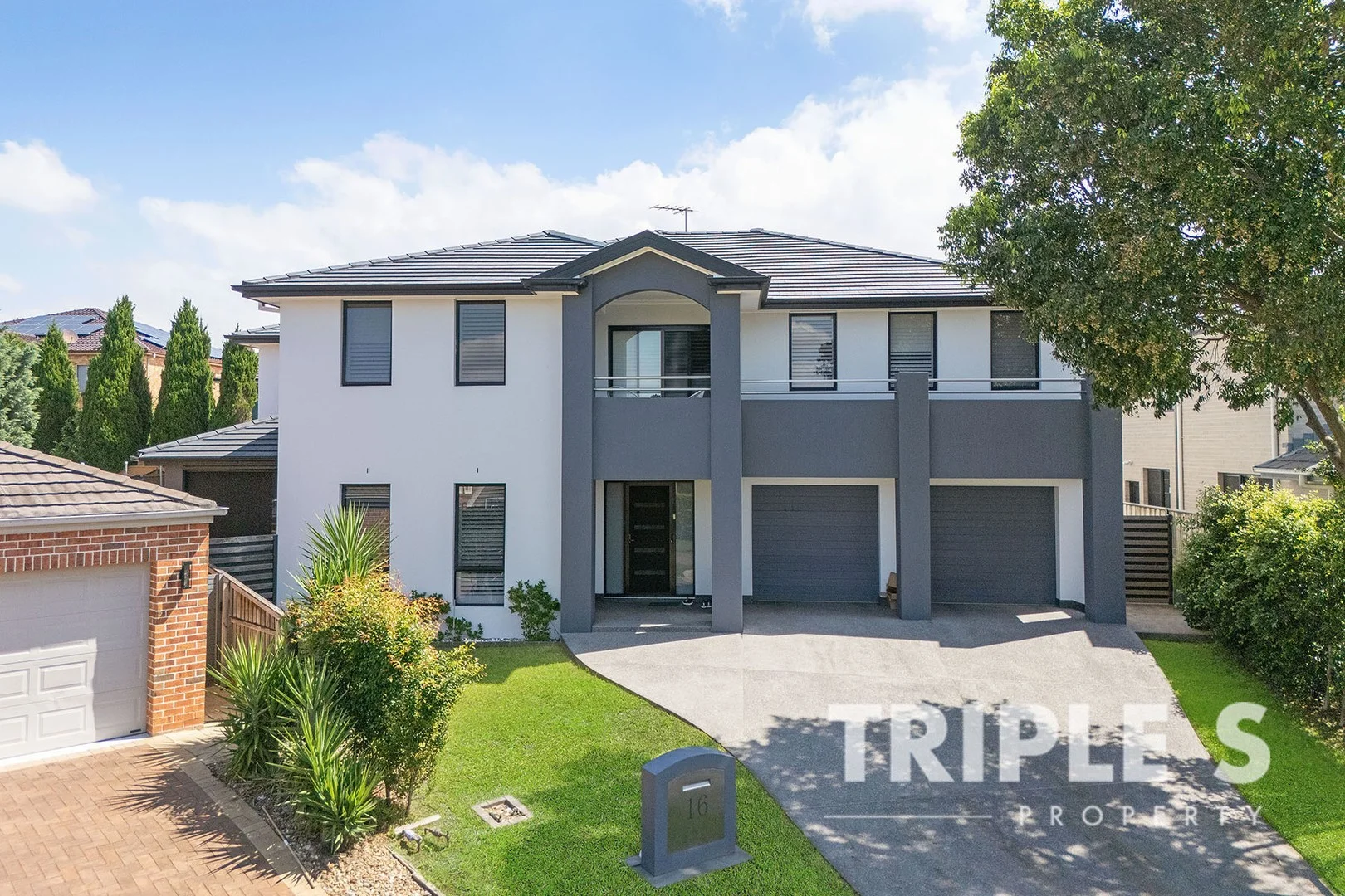 16 Oakwood Place, Kellyville NSW 2155