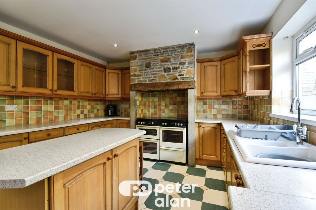 Additional image 4 of 5 bed detached house for saleTaff Fawr Close, Cefn Coed, Merthyr Tydfil CF48