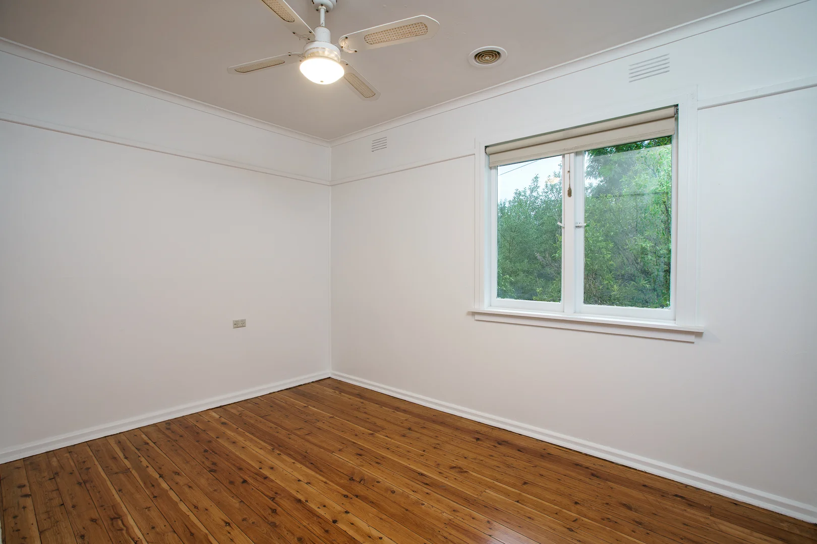 Additional image 8 of 339 Curlew Crescent, North Albury NSW 2640