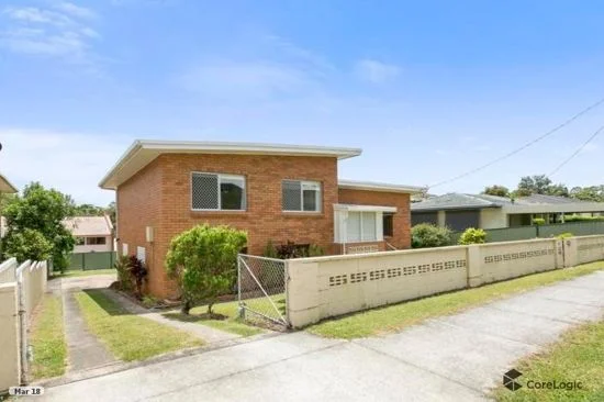 17 Nakina Street, Southport QLD 4215