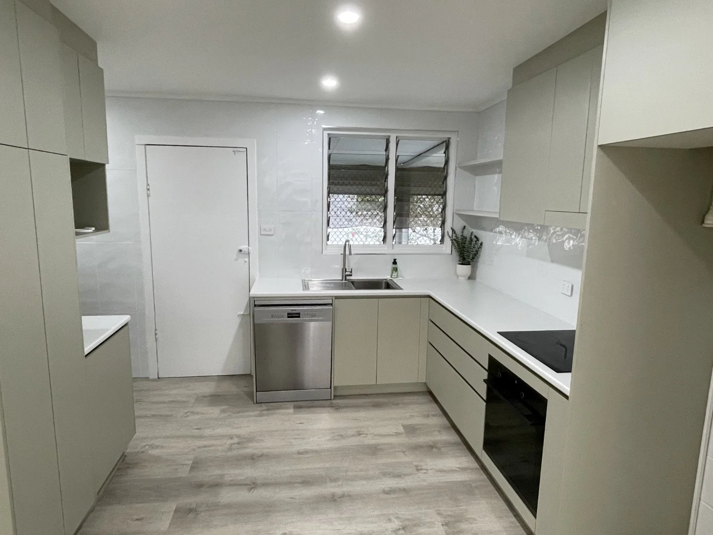 Additional image 2 of 12 Dolphin Crescent, Taylors Beach QLD 4850