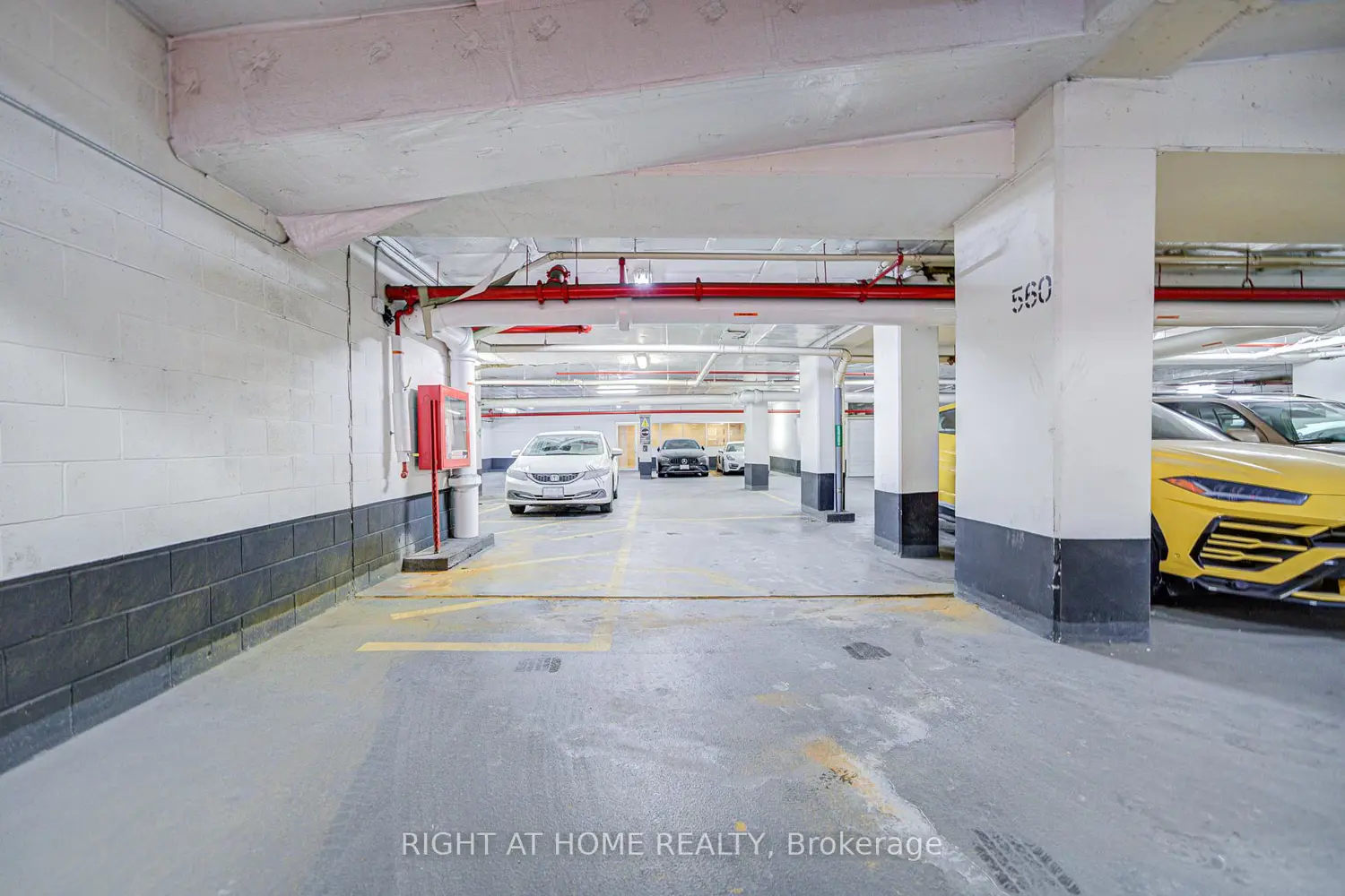 388 Yonge Street 7405