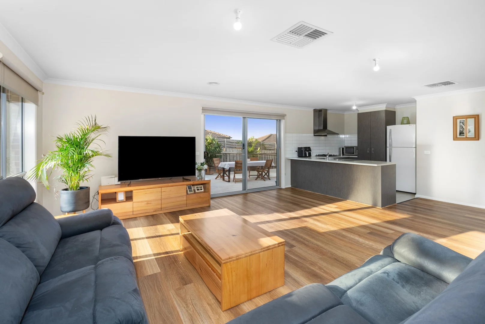 1 Valentina Drive, Darley VIC 3340 photo 3