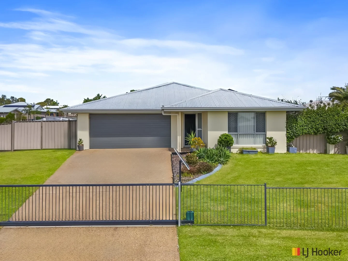 4 Rosebrook Place, Gracemere QLD 4702