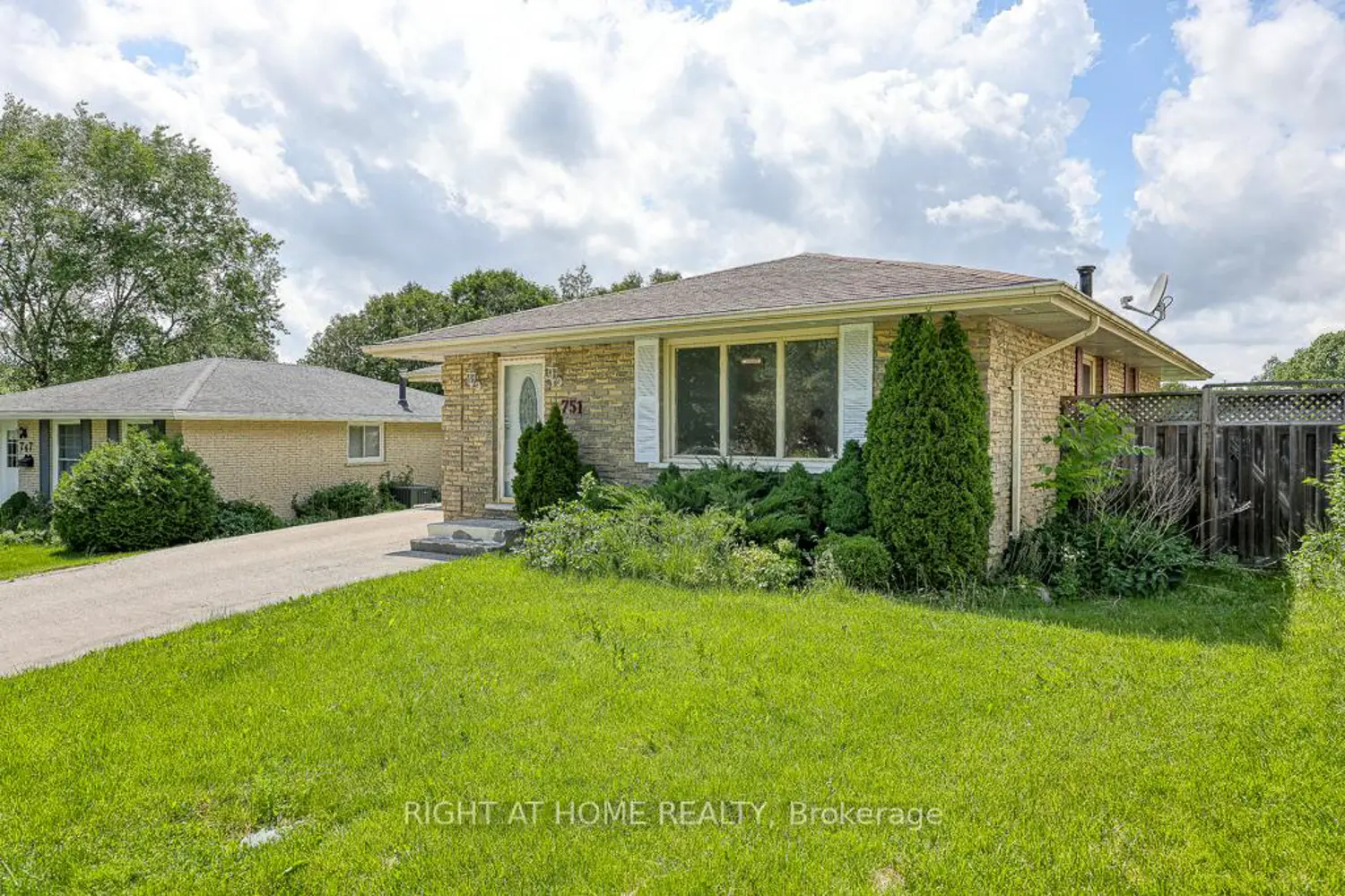 751 Boyle Drive photo 2