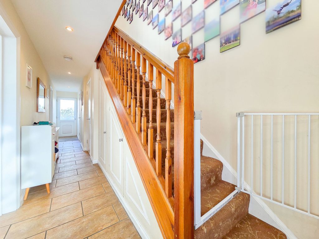 Additional image 10 of 3 bed terraced house for saleClos De L'abri, La Grande Route De La Cote, St. Clement, Jersey JE2