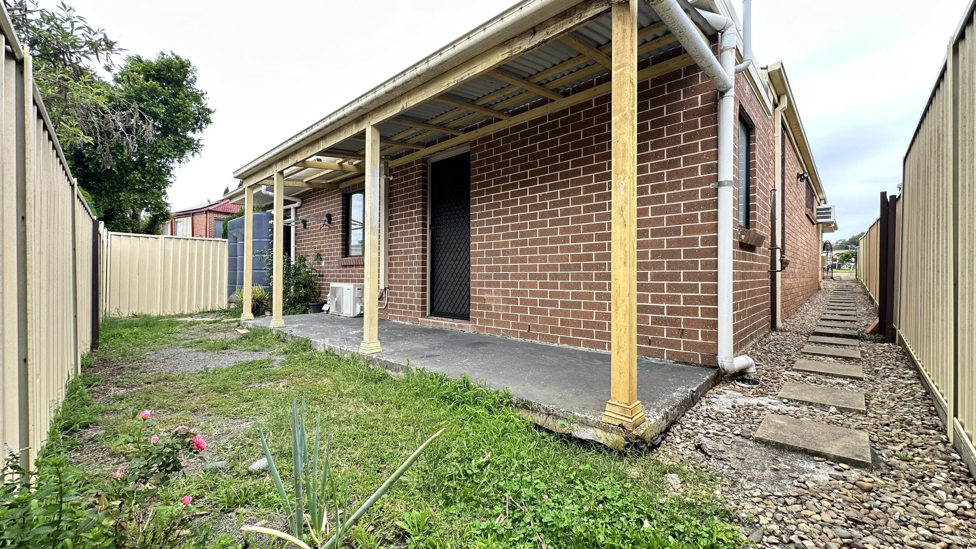 1a Brennan Place, Minto NSW 2566