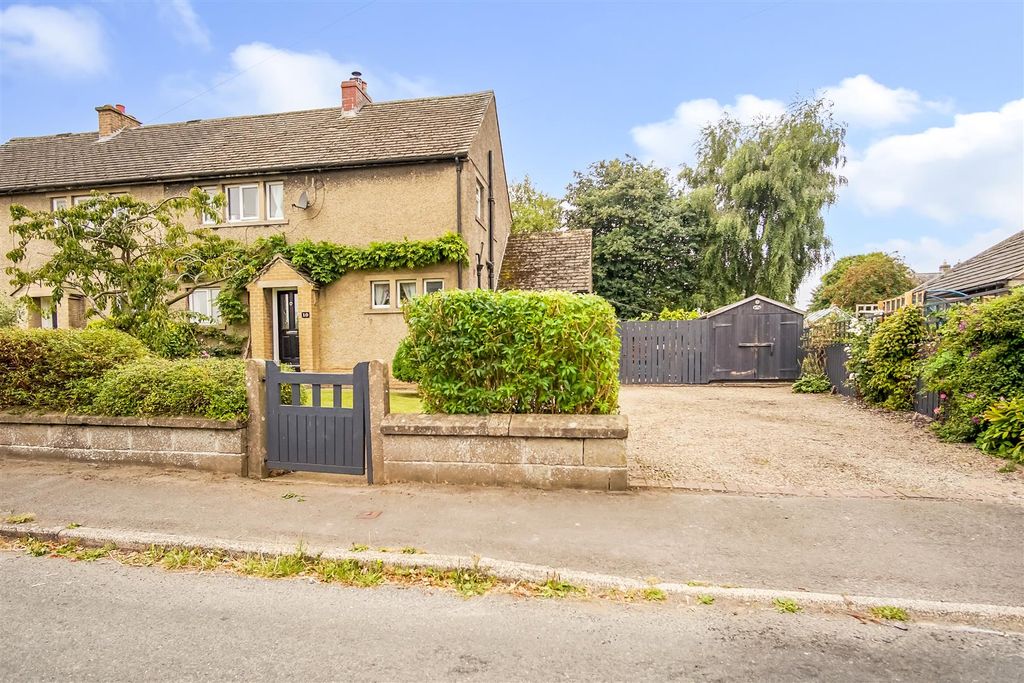 3 bed semi-detached house for saleWyville Grove, Hunton, Bedale DL8