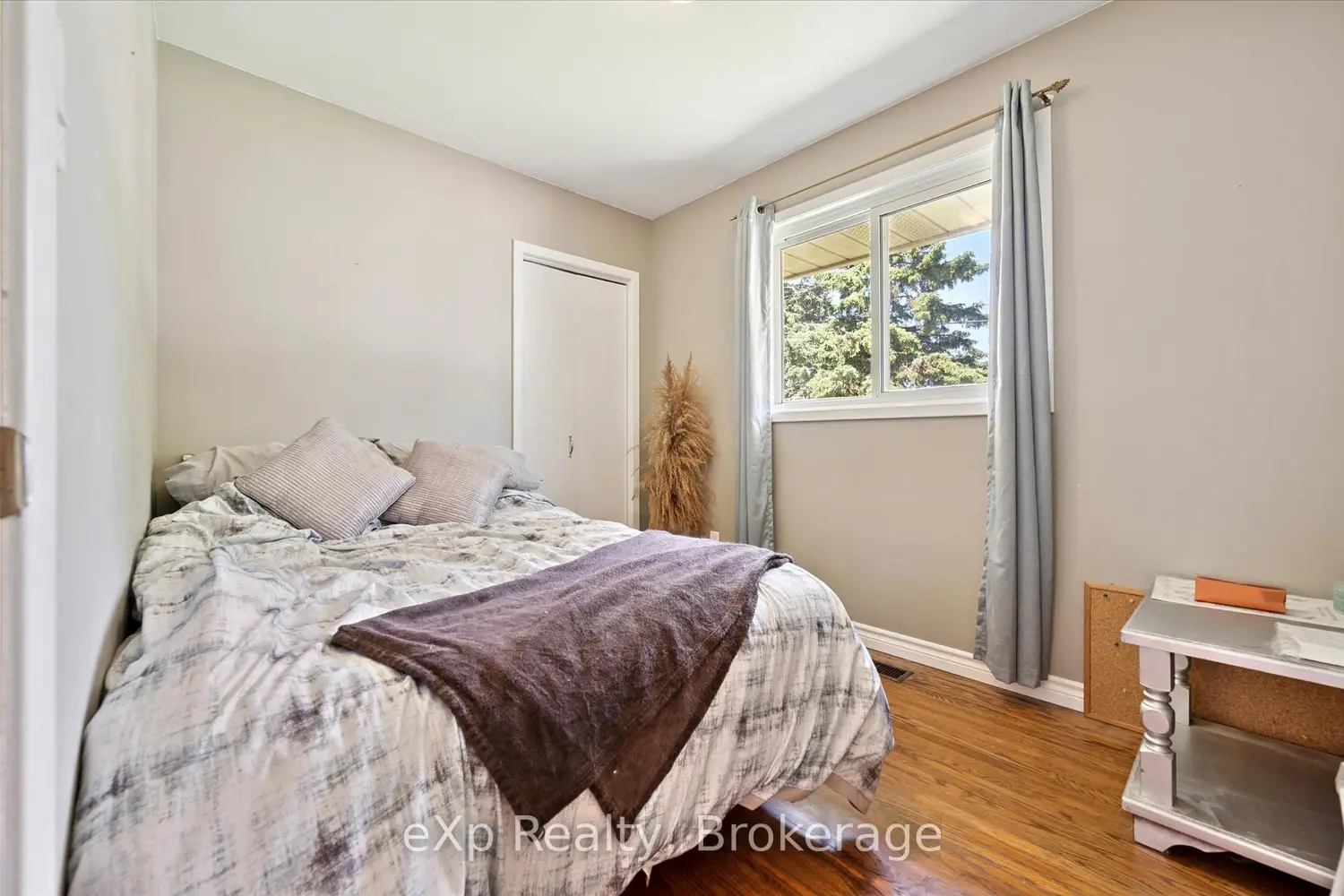 Additional image 8 of 550 Elora Street