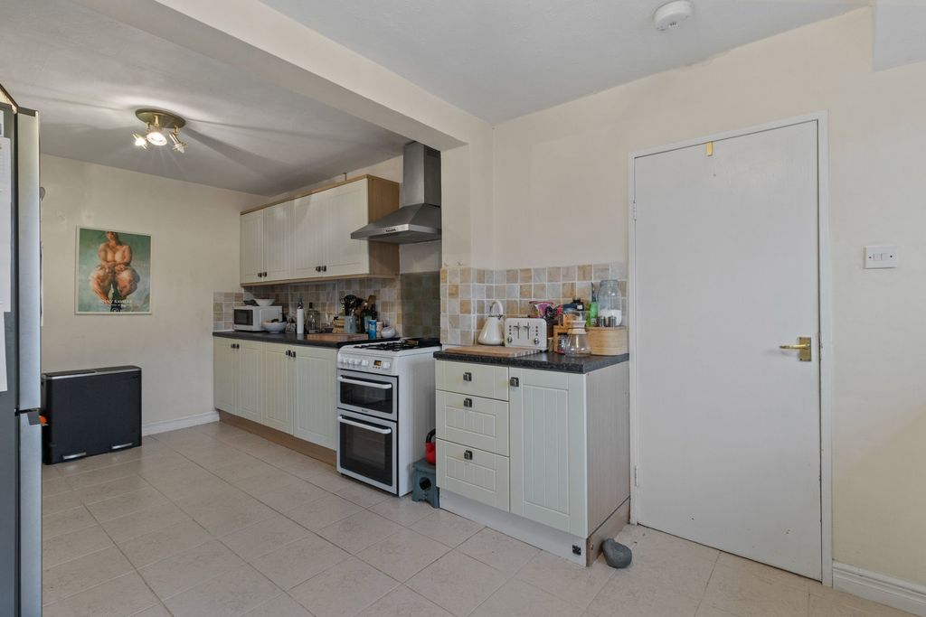 Additional image 9 of 3 bed semi-detached house for saleMoat Crescent, Malvern WR14