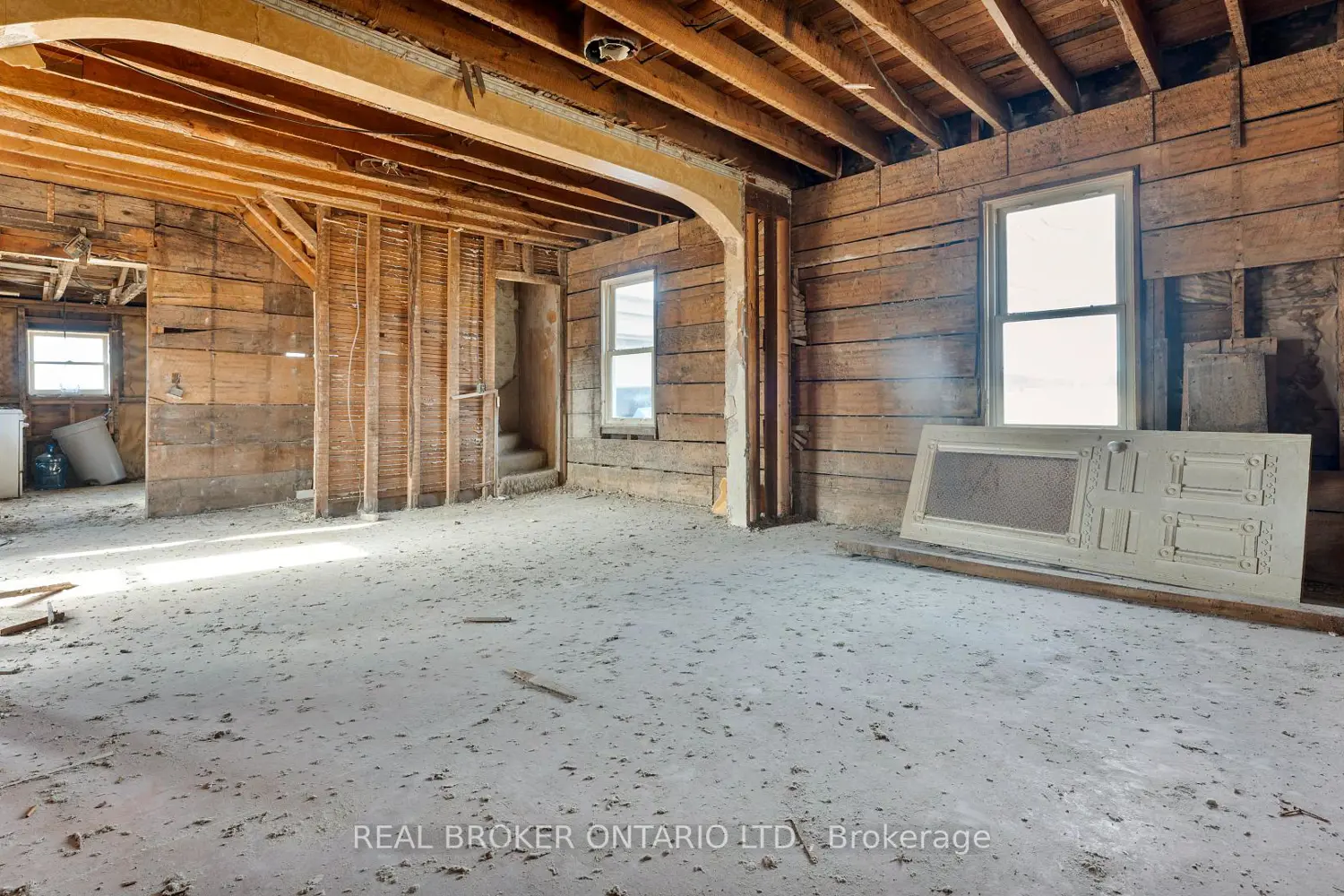 9613 Currie Road photo 5