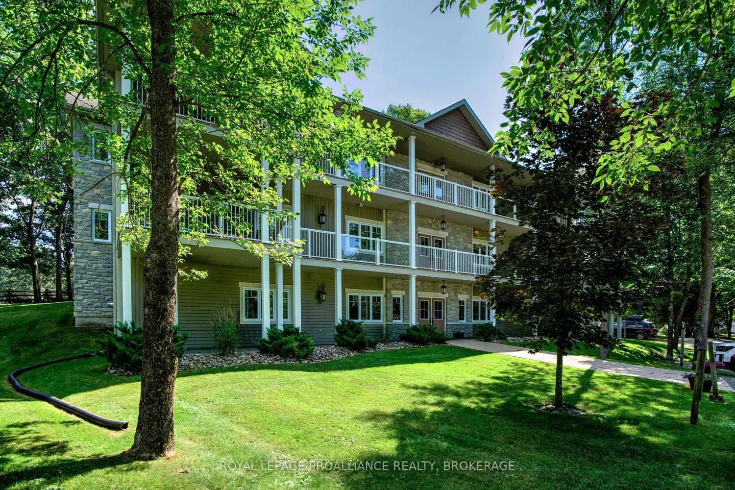 532 10Th Concession Road 12-6