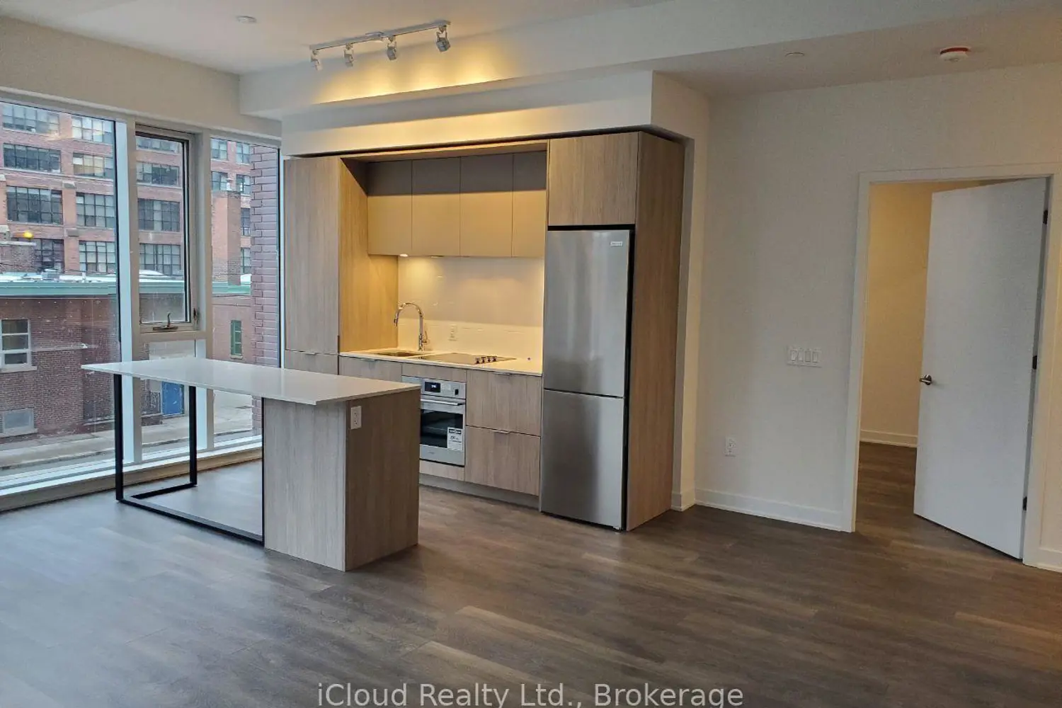 130 River Street 203 photo 2