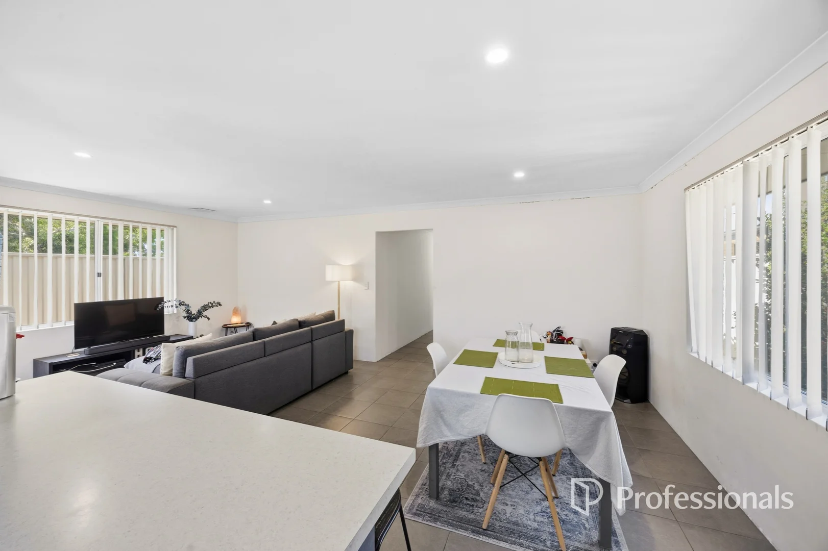 18 Coppin Place, Australind WA 6233 photo 5