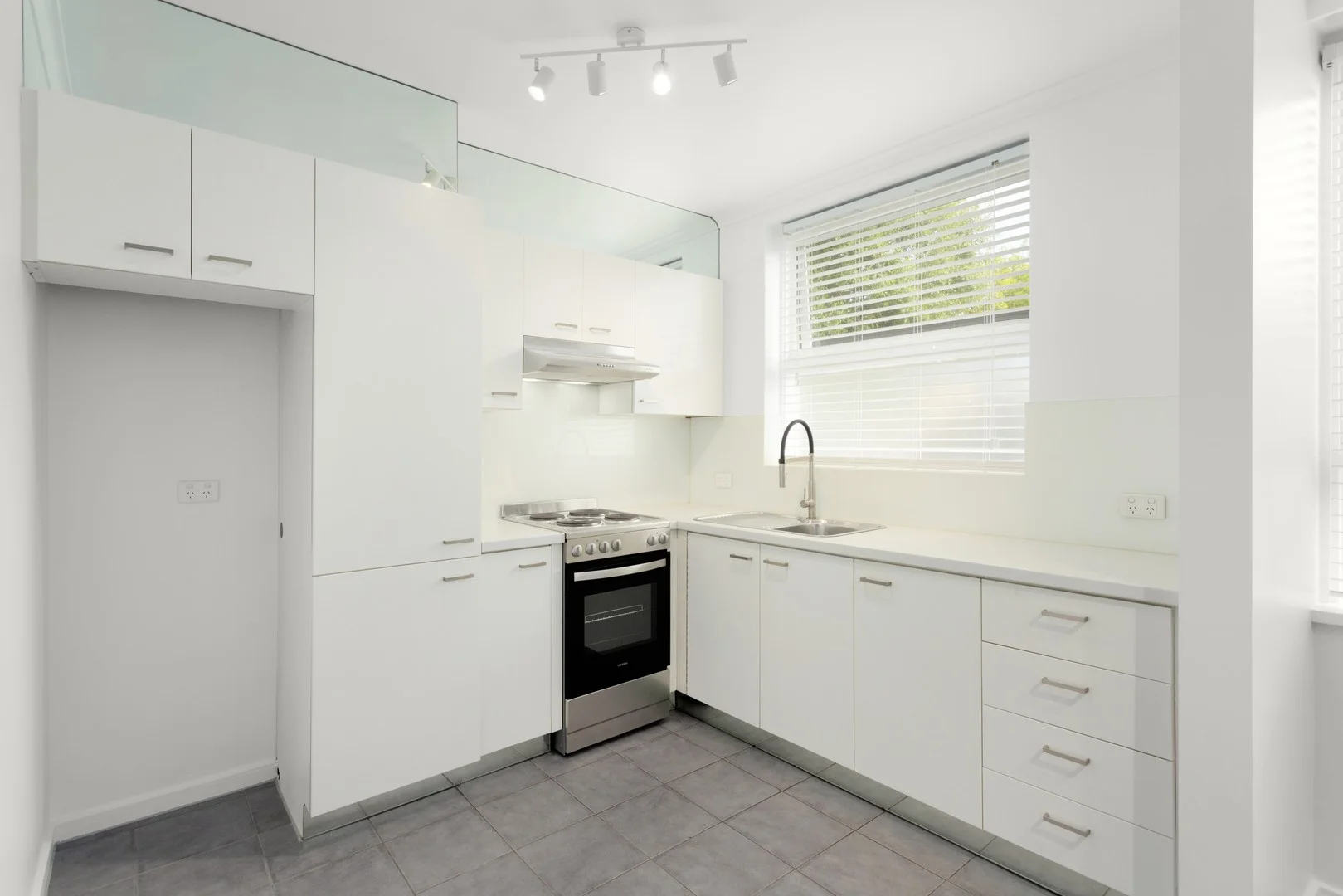 5/1150 Dandenong Road, Carnegie VIC 3163