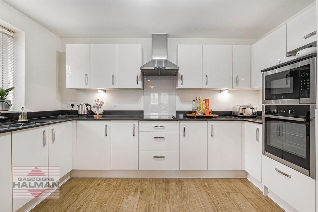 Additional image 9 of 2 bed flat for saleLawson Grange, Holly Road North, Wilmslow SK9
