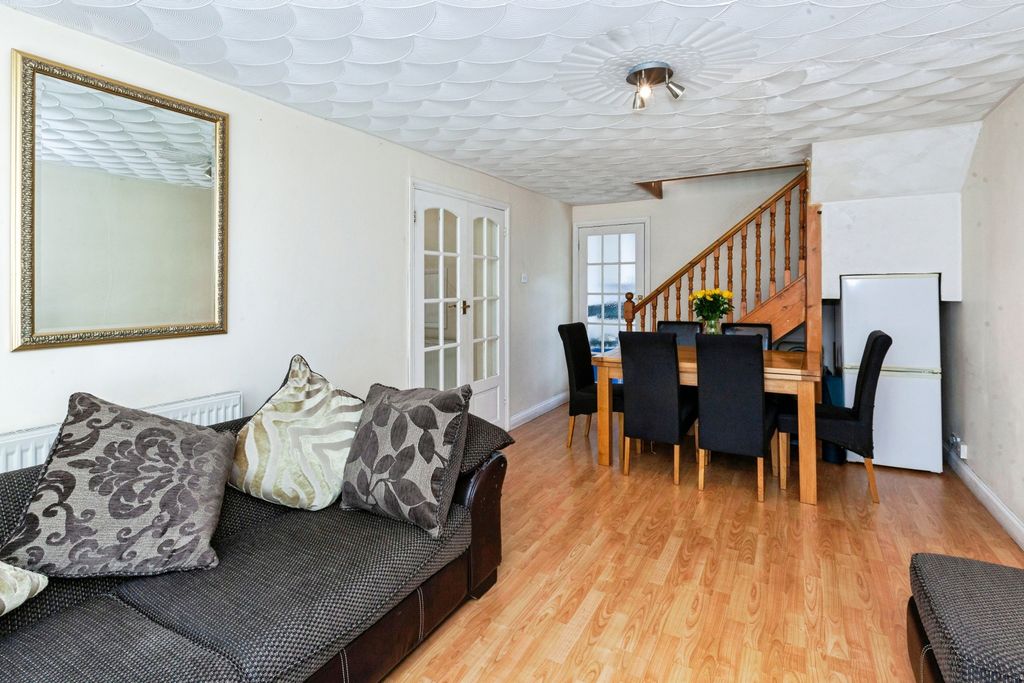 Additional image 6 of 5 bed detached house for saleStation Road, Slough SL1