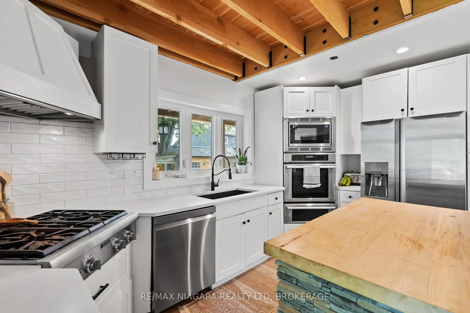 Additional image 8 of 11748 Summerland Avenue