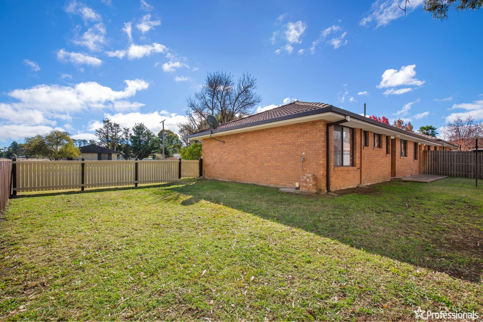 Additional image 7 of 2/2 Sarah Place, Armidale NSW 2350
