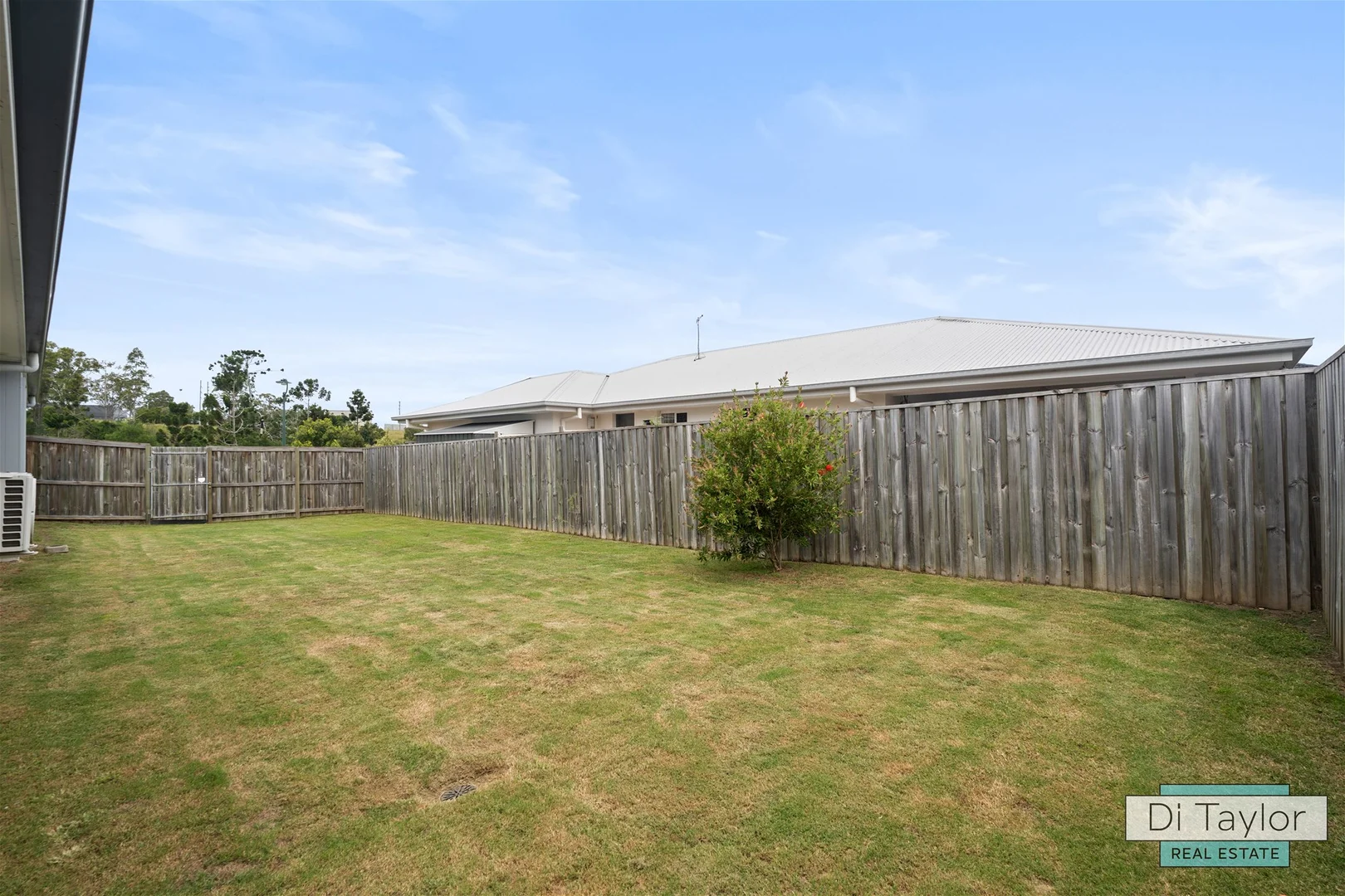 Additional image 15 of 11 Sutherland Street, Gleneagle QLD 4285