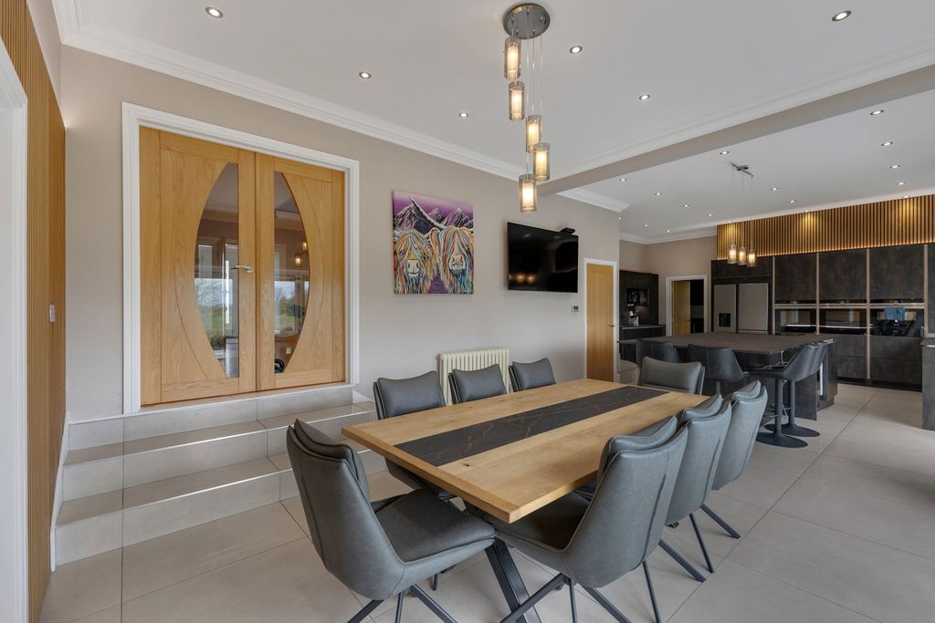 Additional image 3 of 5 bed detached house for saleHolling Moor Lane, Wickersley, Rotherham S66