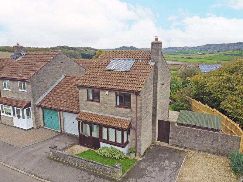3 bed link detached house for saleBrockle Hill, Somerton TA11