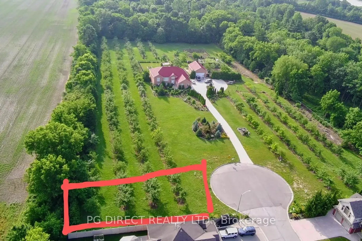 147 Thrasher Drive photo 2