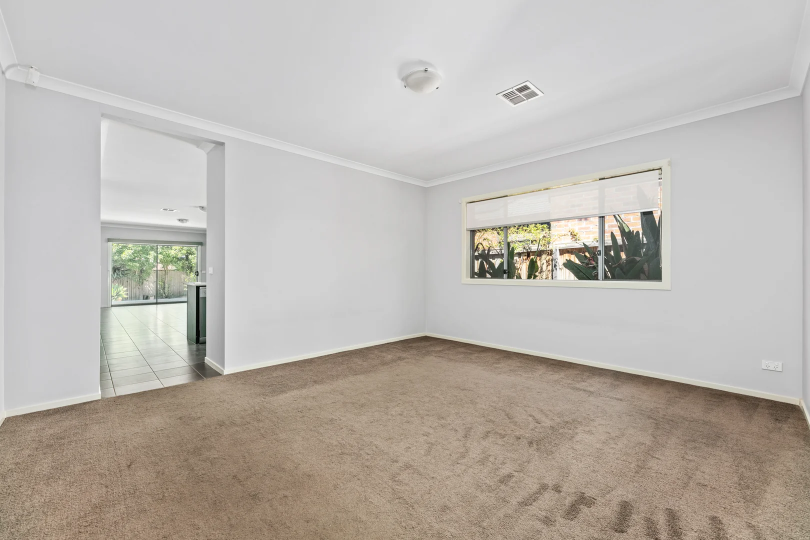 12 Verona Avenue, Tarneit VIC 3029 photo 3