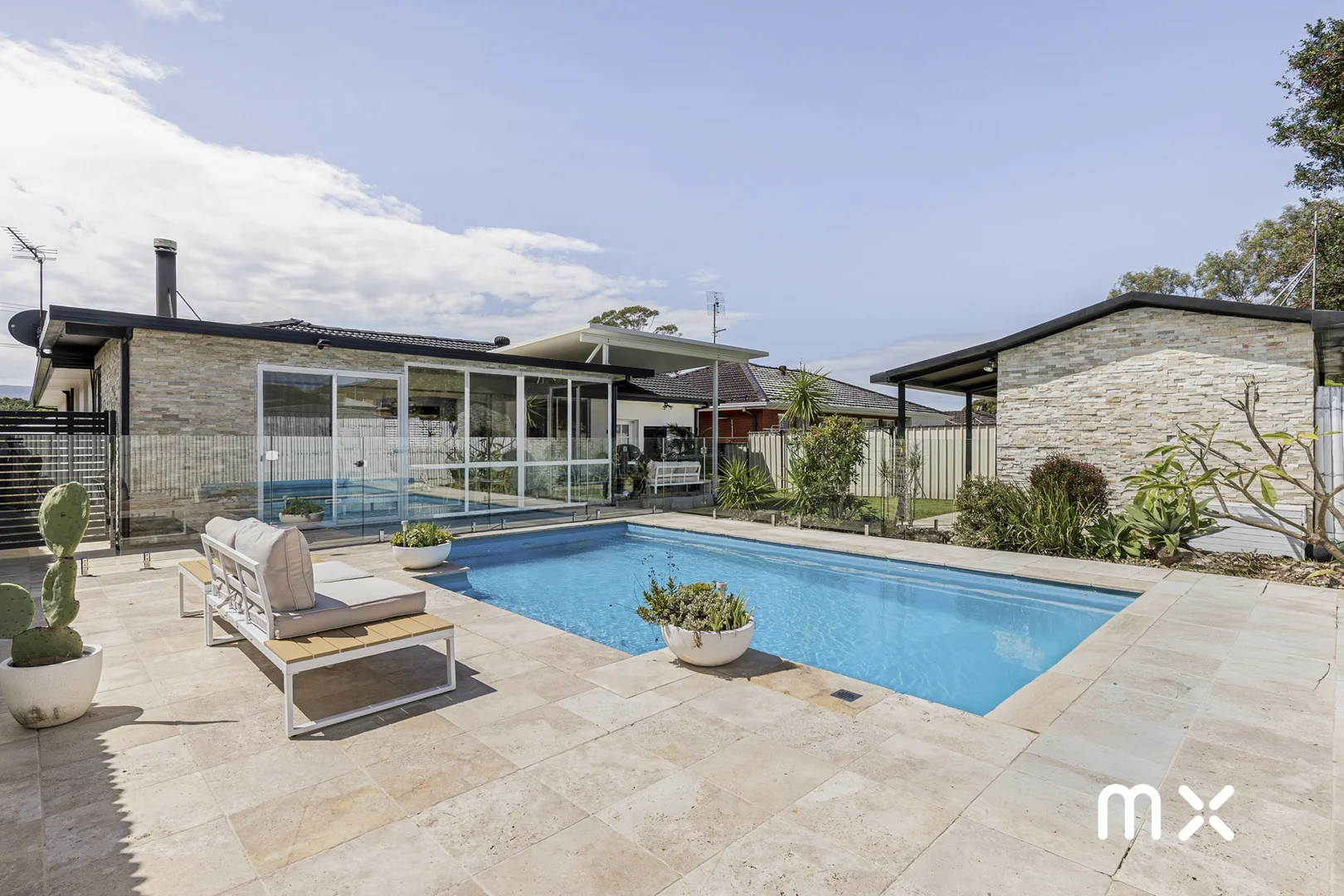 11 Doris Avenue, Woonona NSW 2517