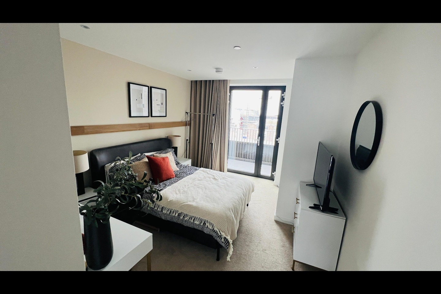 Additional image 2 of Room in a Shared Flat, Myriad House, WC1X, N1 7GU