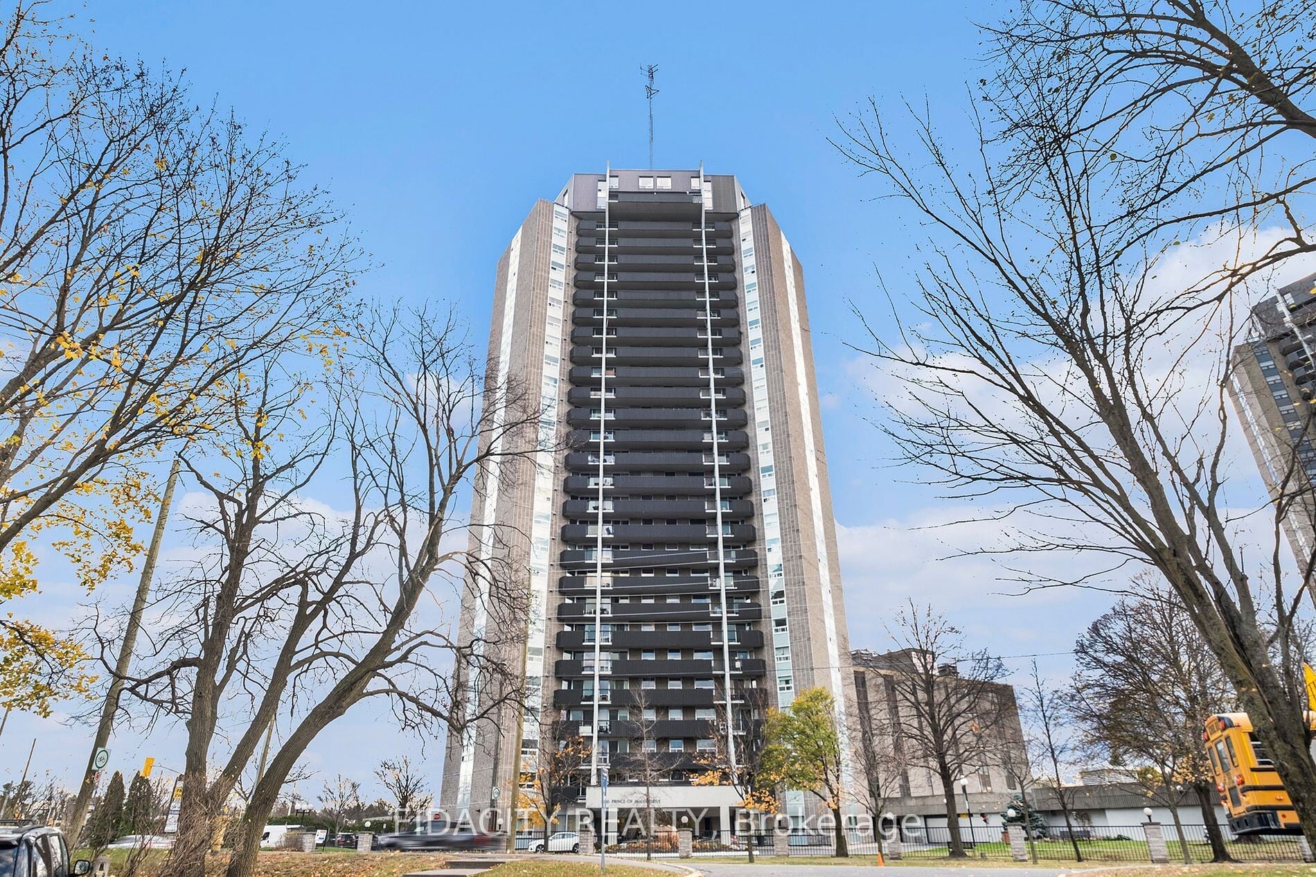 1380 Prince Of Wales Dr, Mooneys Bay - Carleton Heights And Area, K2C 3N5
