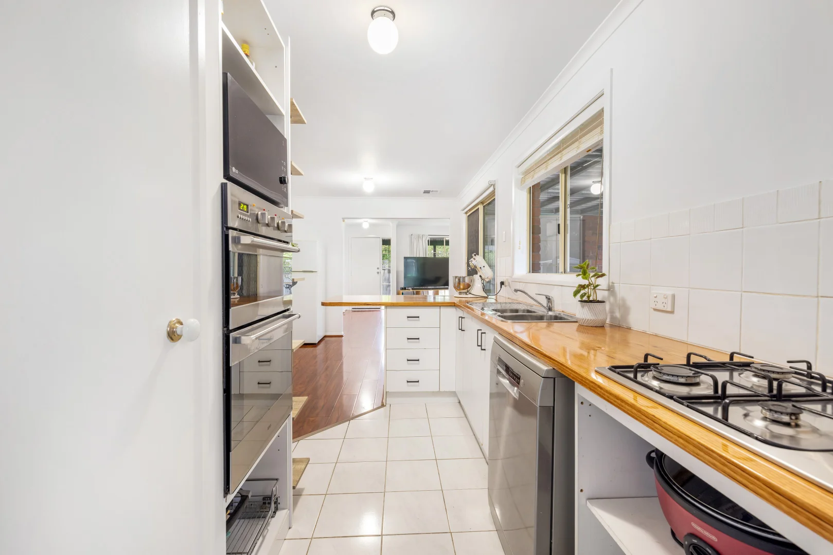 Additional image 8 of 31A Belmont Road West, Croydon South VIC 3136