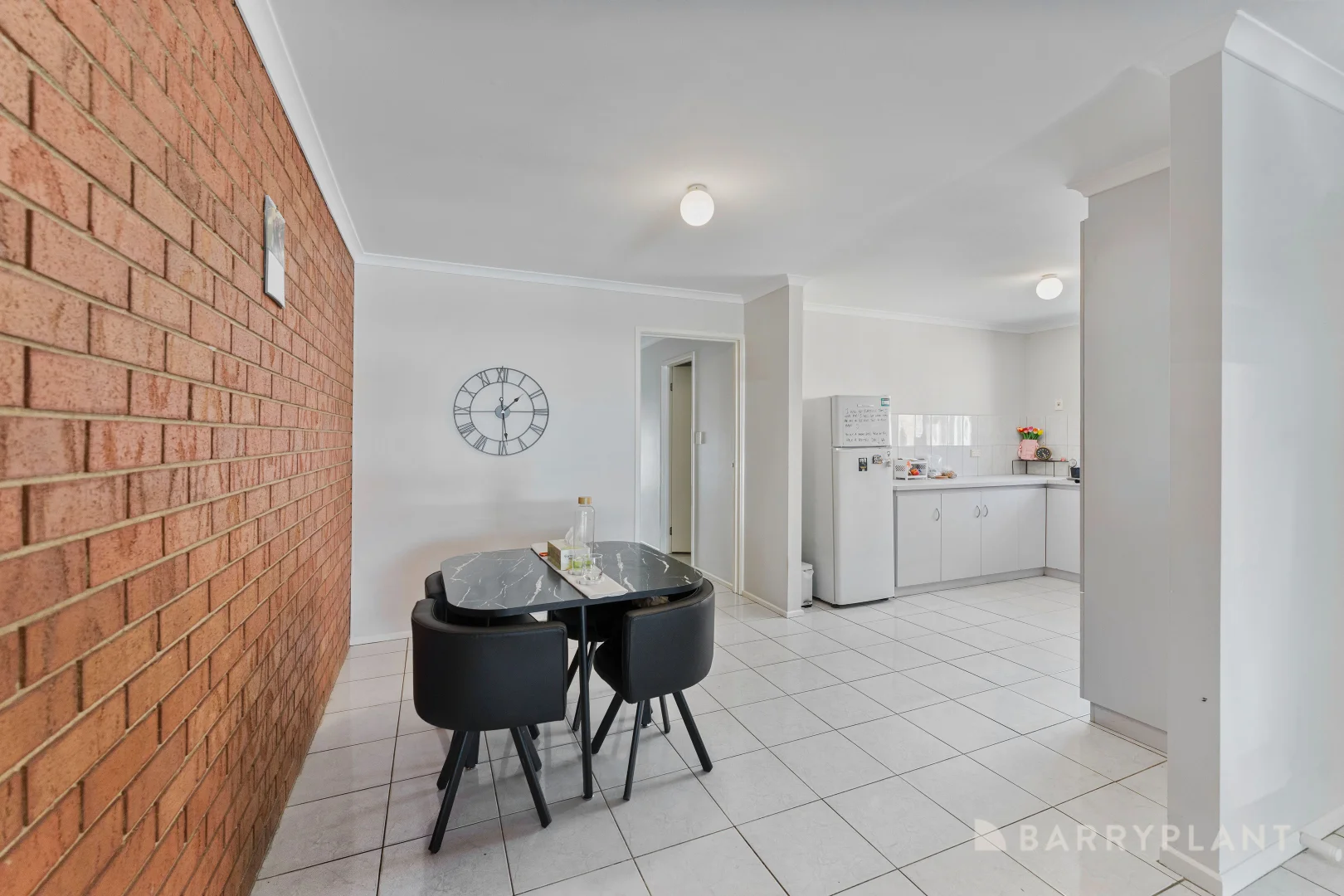 Additional image 8 of 2/52 Currunghi Court, St Albans VIC 3021