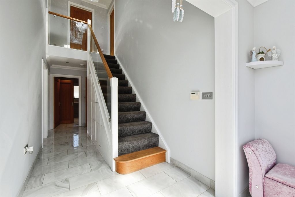 Additional image 2 of 3 bed bungalow for saleQueen Victoria Street, Tredegar NP22