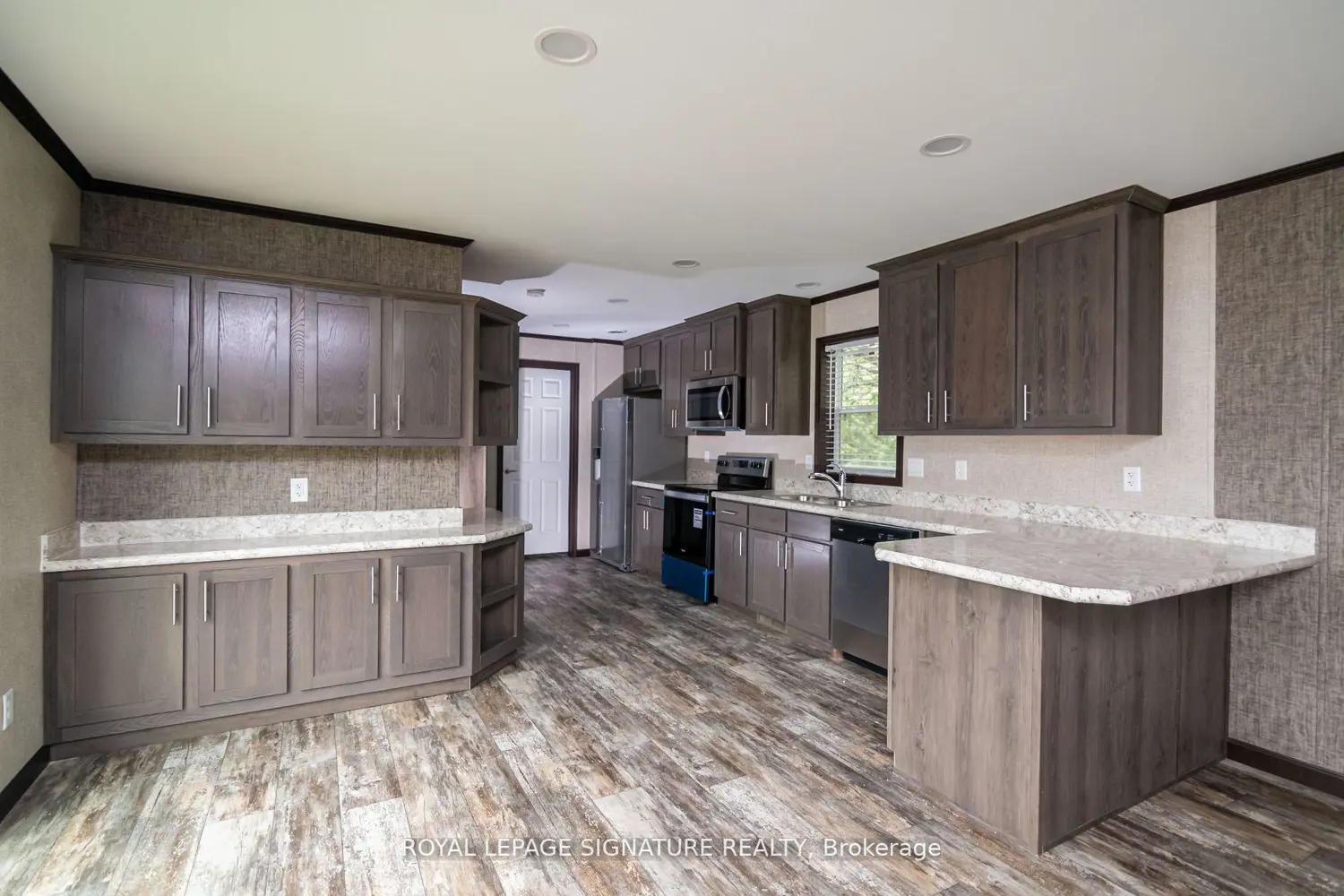 Additional image 4 of 142 Regency Drive