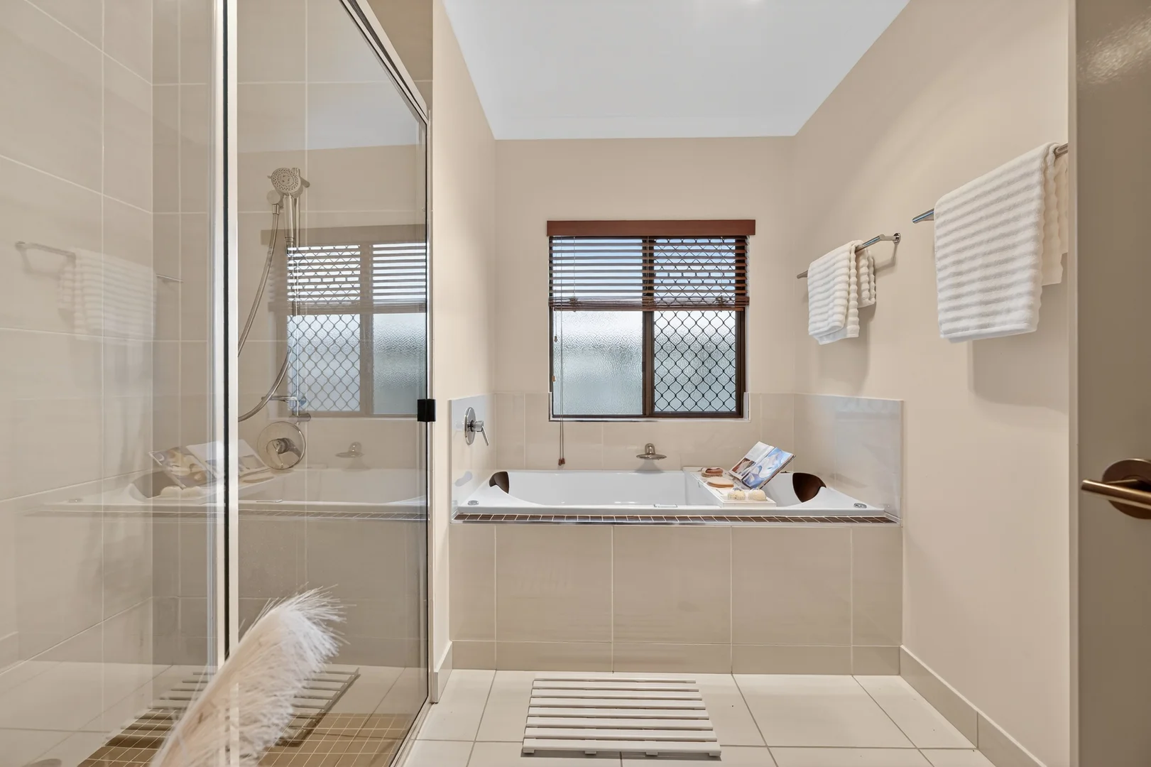Additional image 22 of 24 Shoalmarra Drive, Mount Low QLD 4818