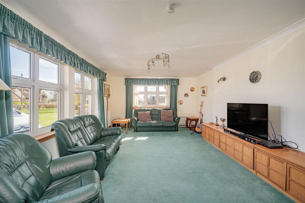 4 bed detached house for saleTealing, Dundee DD4 photo 4