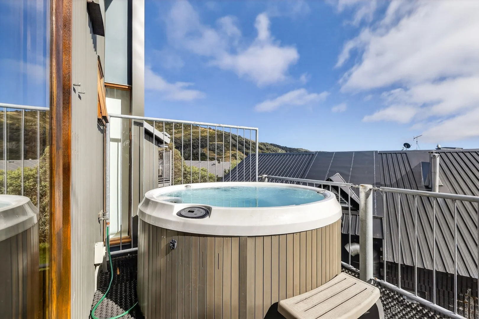Tomba/4 Schuss Street, Falls Creek VIC 3699