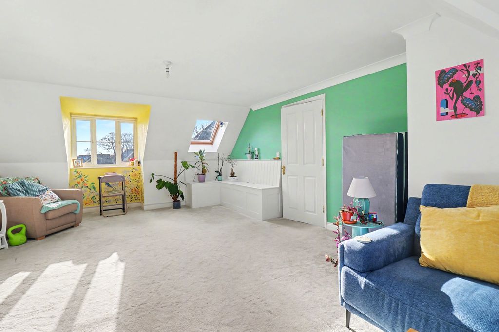 Additional image 2 of 2 bed flat for saleLyons Place, Hedge End SO30