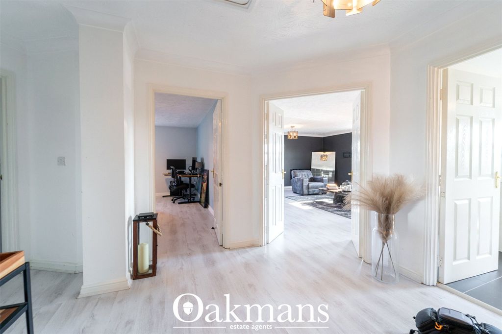 Additional image 15 of 2 bed flat for saleRumbush Lane, Shirley, Solihull, West Midlands B90