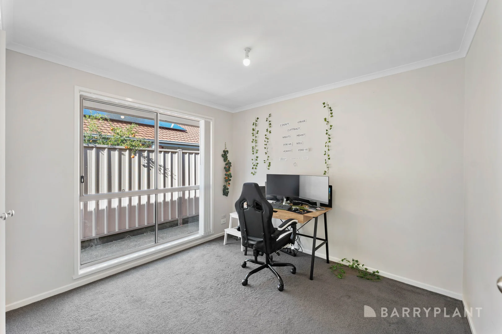 Additional image 11 of 2/52 Currunghi Court, St Albans VIC 3021