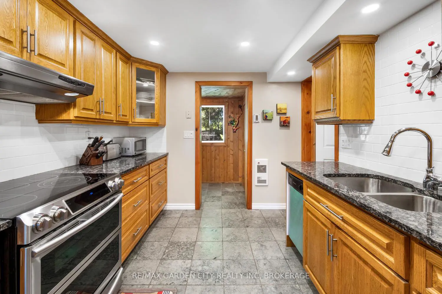 Additional image 3 of 165 Simpson Avenue